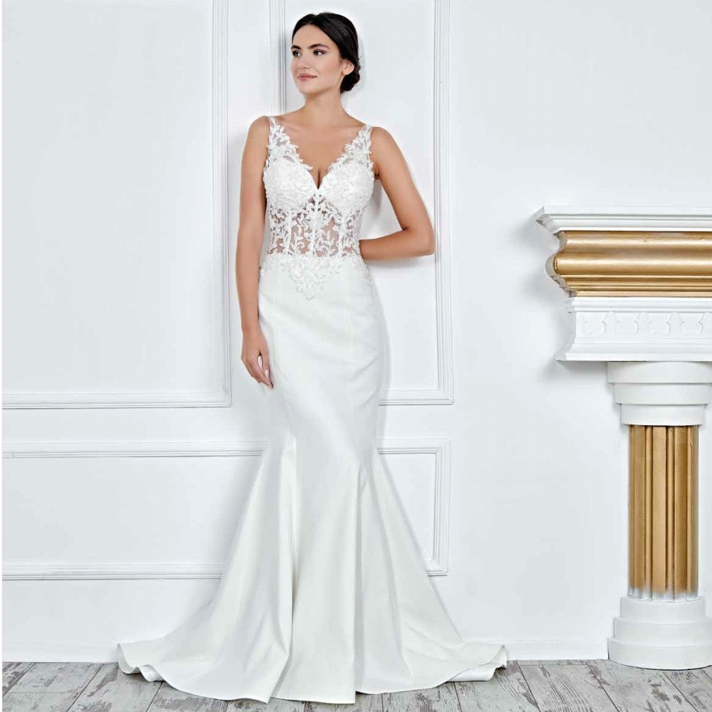 Meerjungfrau-Brautkleid mit tiefem V-Ausschnitt