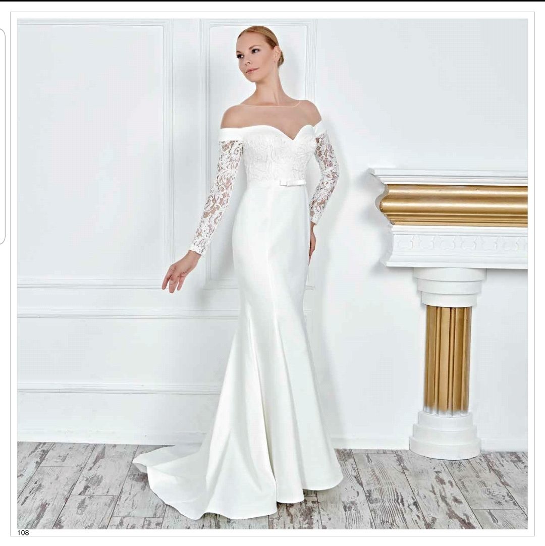 Meerjungfrau-Brautkleid mit Carmen-Ausschnitt und Spitzenärmeln